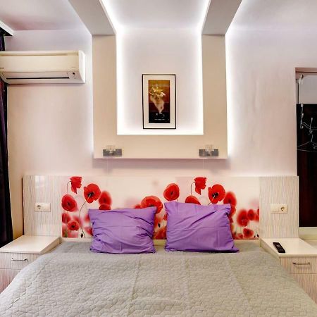 Spacious And Stylish Apartment In The Heart Of Sofia Plus Parking 外观 照片
