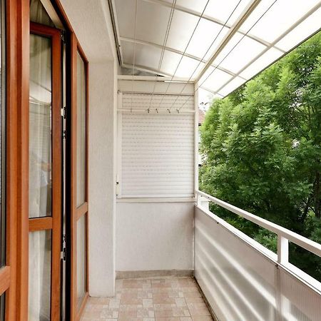 Spacious And Stylish Apartment In The Heart Of Sofia Plus Parking 外观 照片