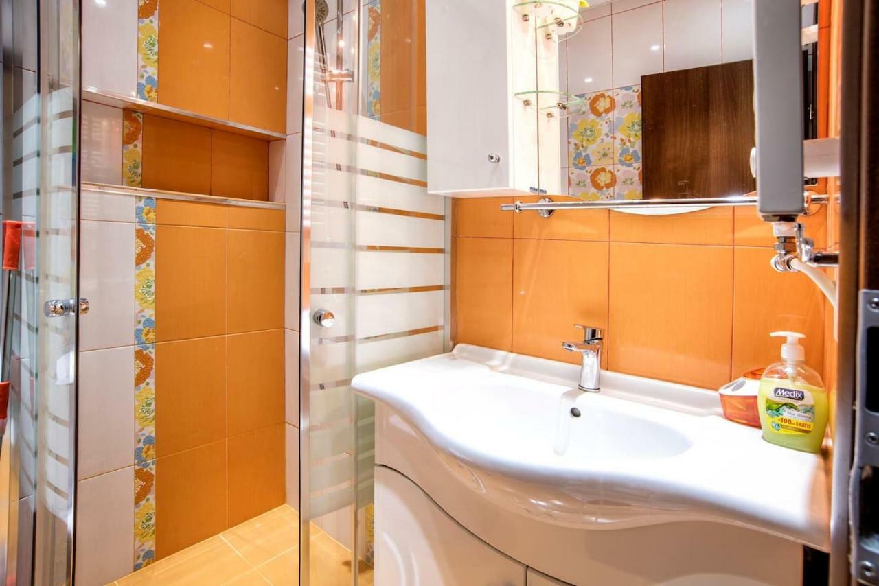 Spacious And Stylish Apartment In The Heart Of Sofia Plus Parking 外观 照片